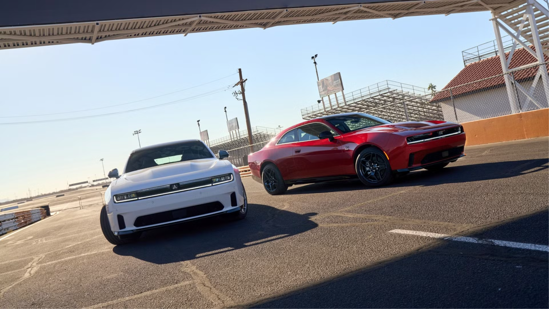 Dodge предложил большие скидки на масл-кар Charger Daytona