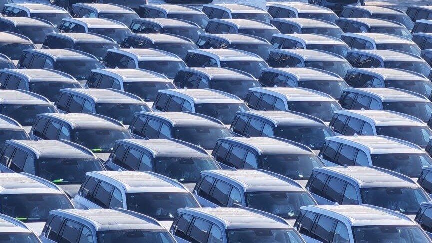 Импорт авто в Россию вырос на 40 процентов: везут Geely, Toyota и Honda