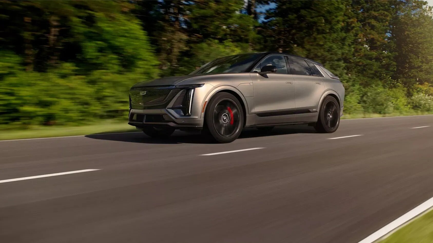 Самым быстрым Cadillac в истории стал электрокроссовер Lyriq