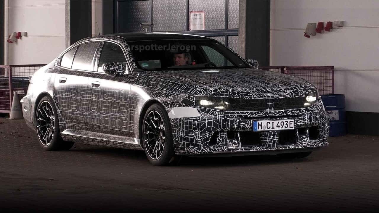 Рестайлинговый BMW M5 в стиле Neue Klasse заметили на Нюрбургринге