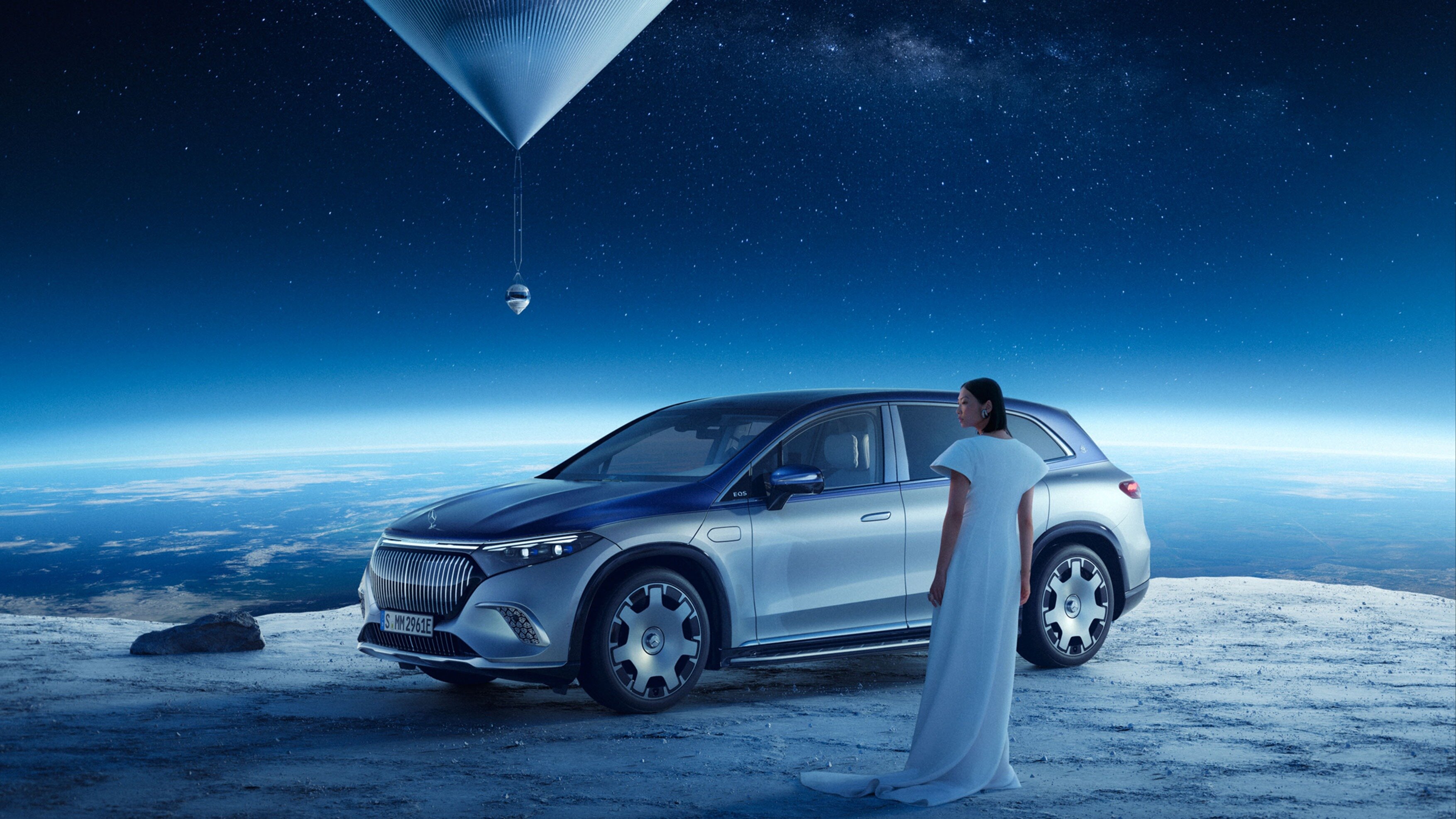 Mercedes-Maybach готовится отправить своих пассажиров в космос при помощи водорода