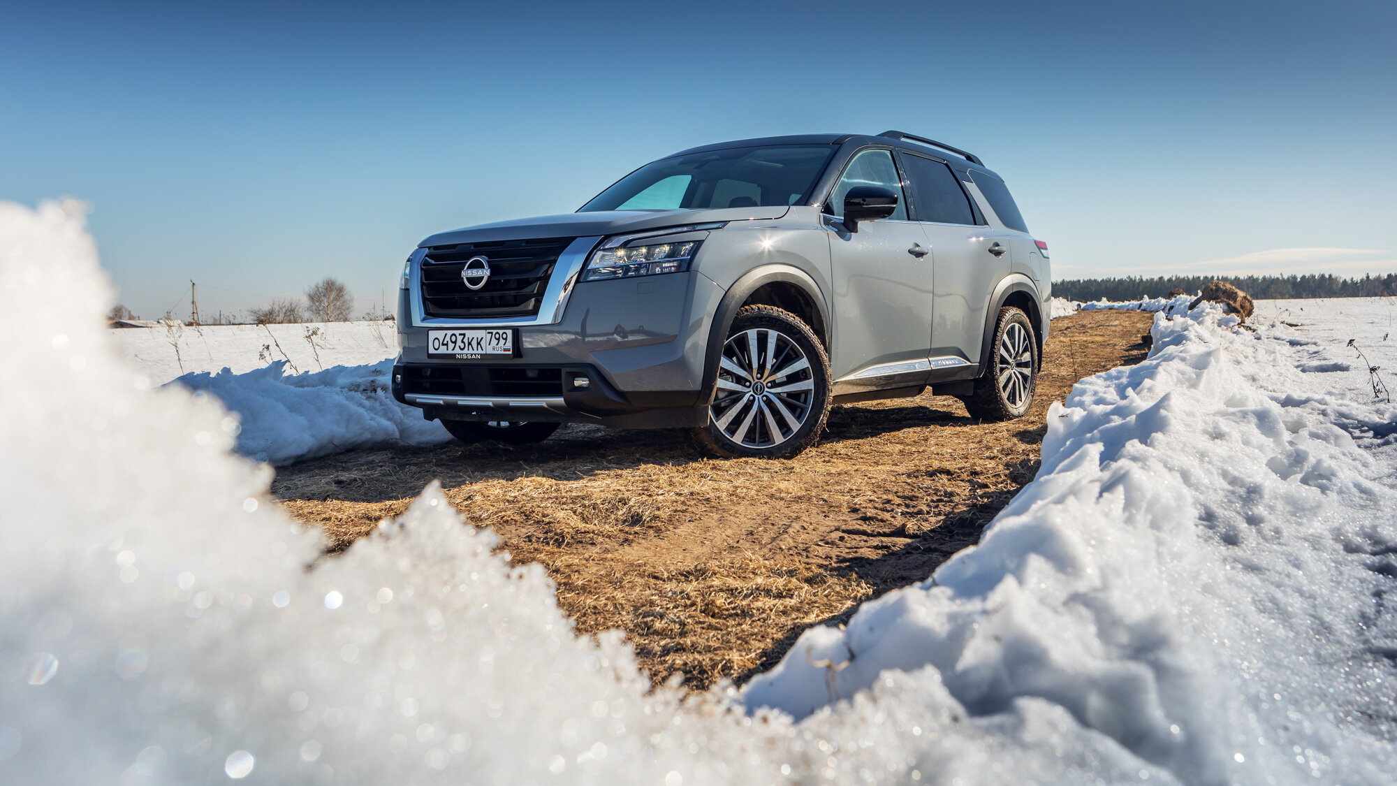 Первый тест нового Nissan Pathfinder: 5 фактов про большой кроссовер для России