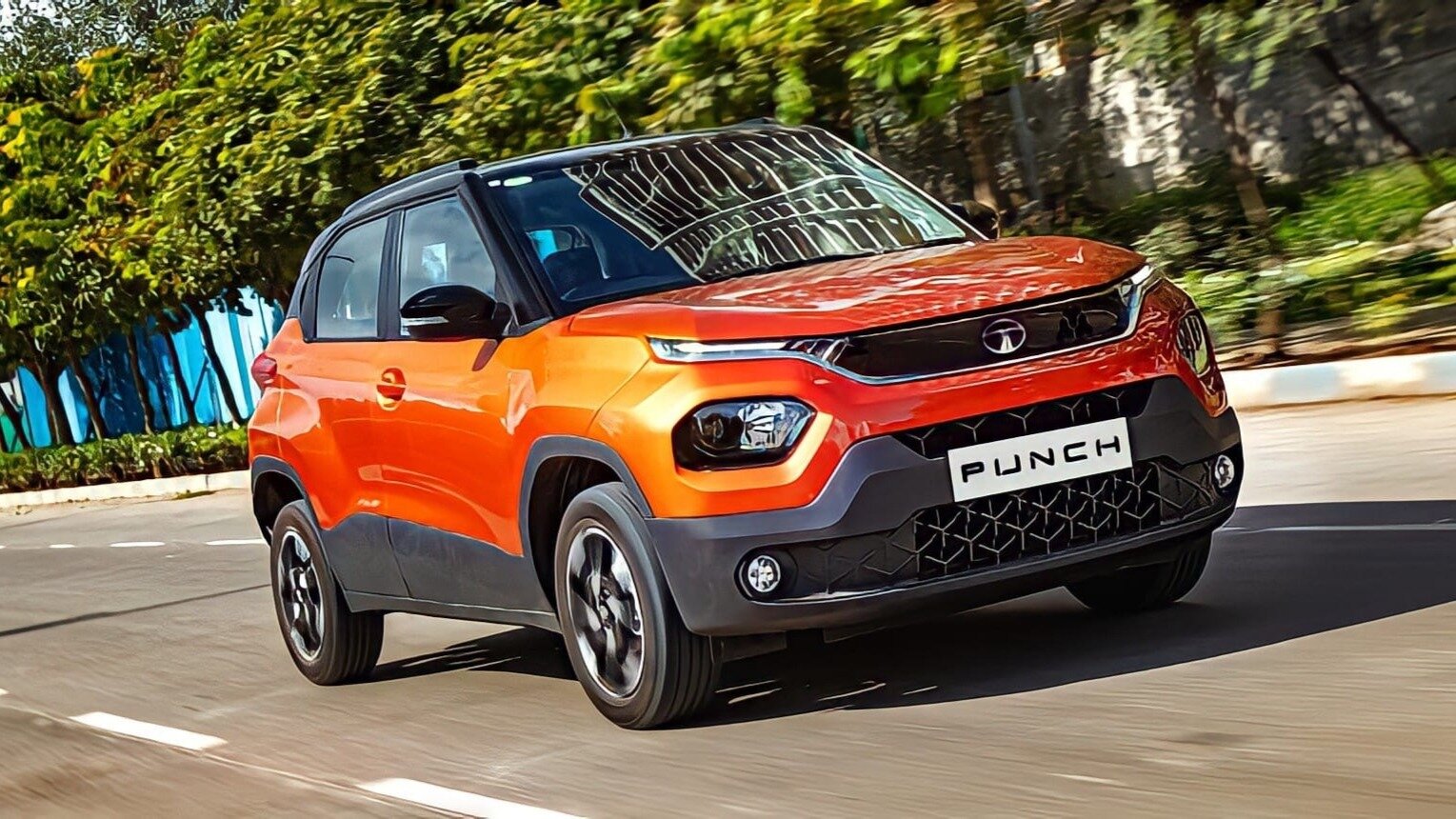Tata открыла приём заказов на Punch. Это кроссовер по цене Lada Granta