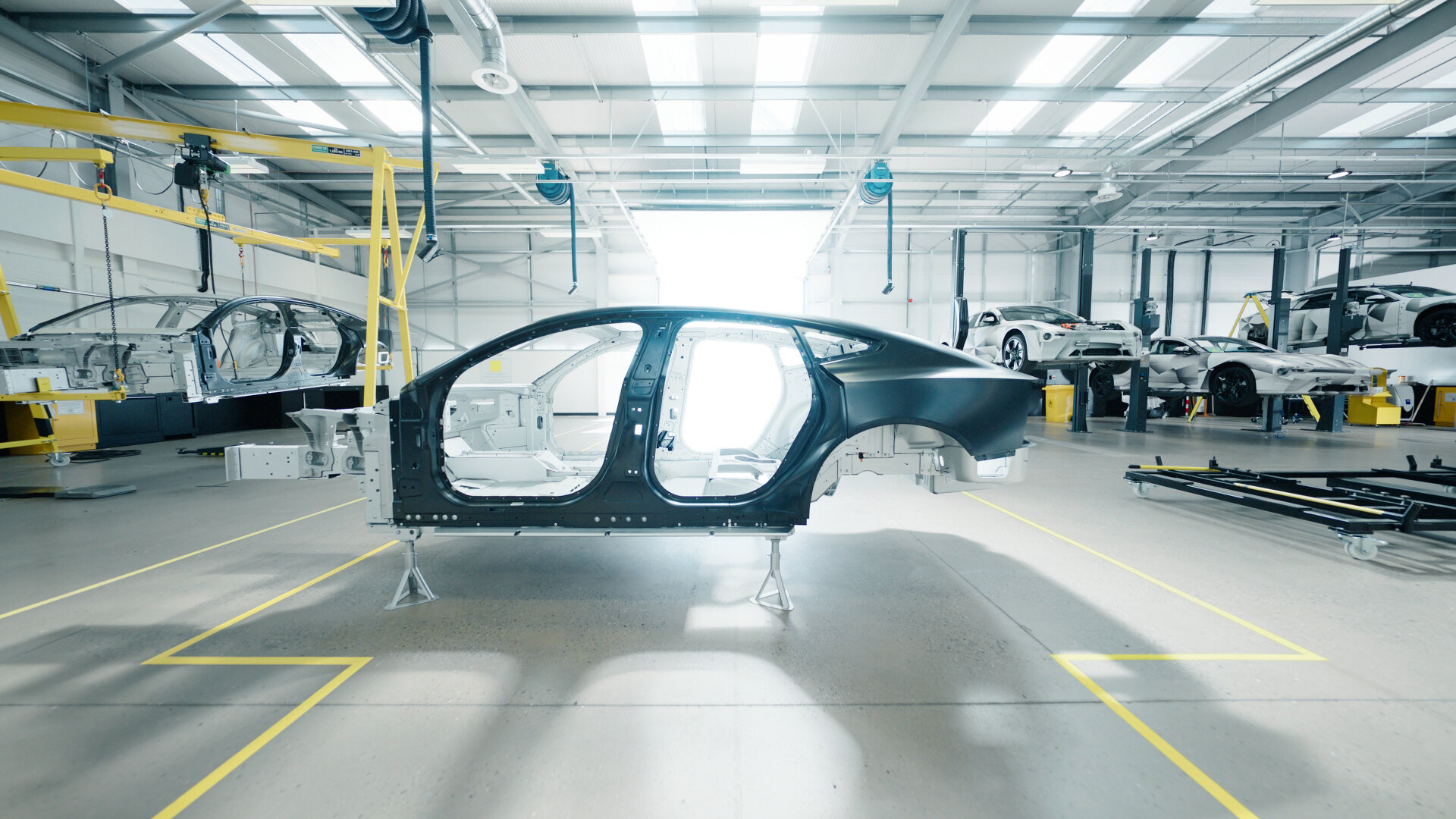 Глава Polestar раскритиковал главу Tesla