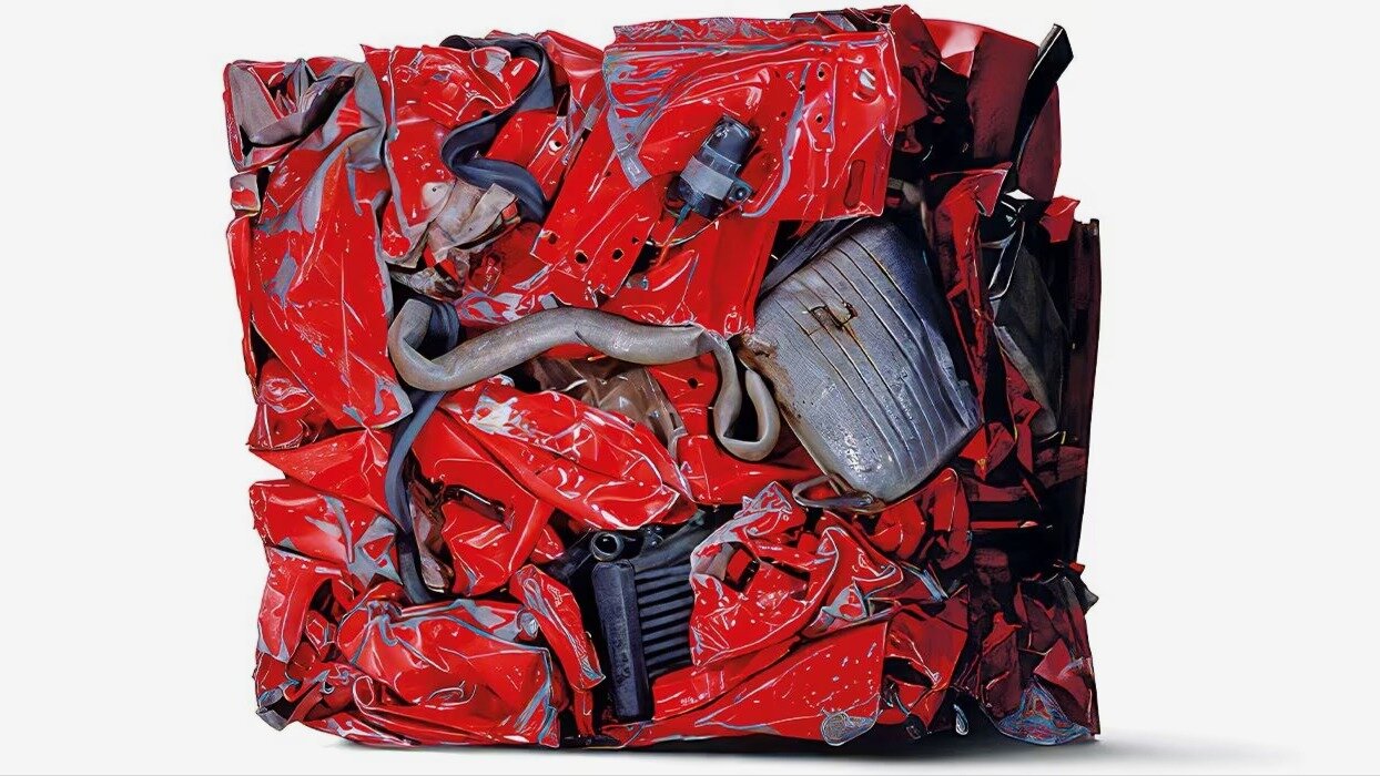 Ferrari уничтожила три фейковых спорткара и 61 тысячу часов Ferrari