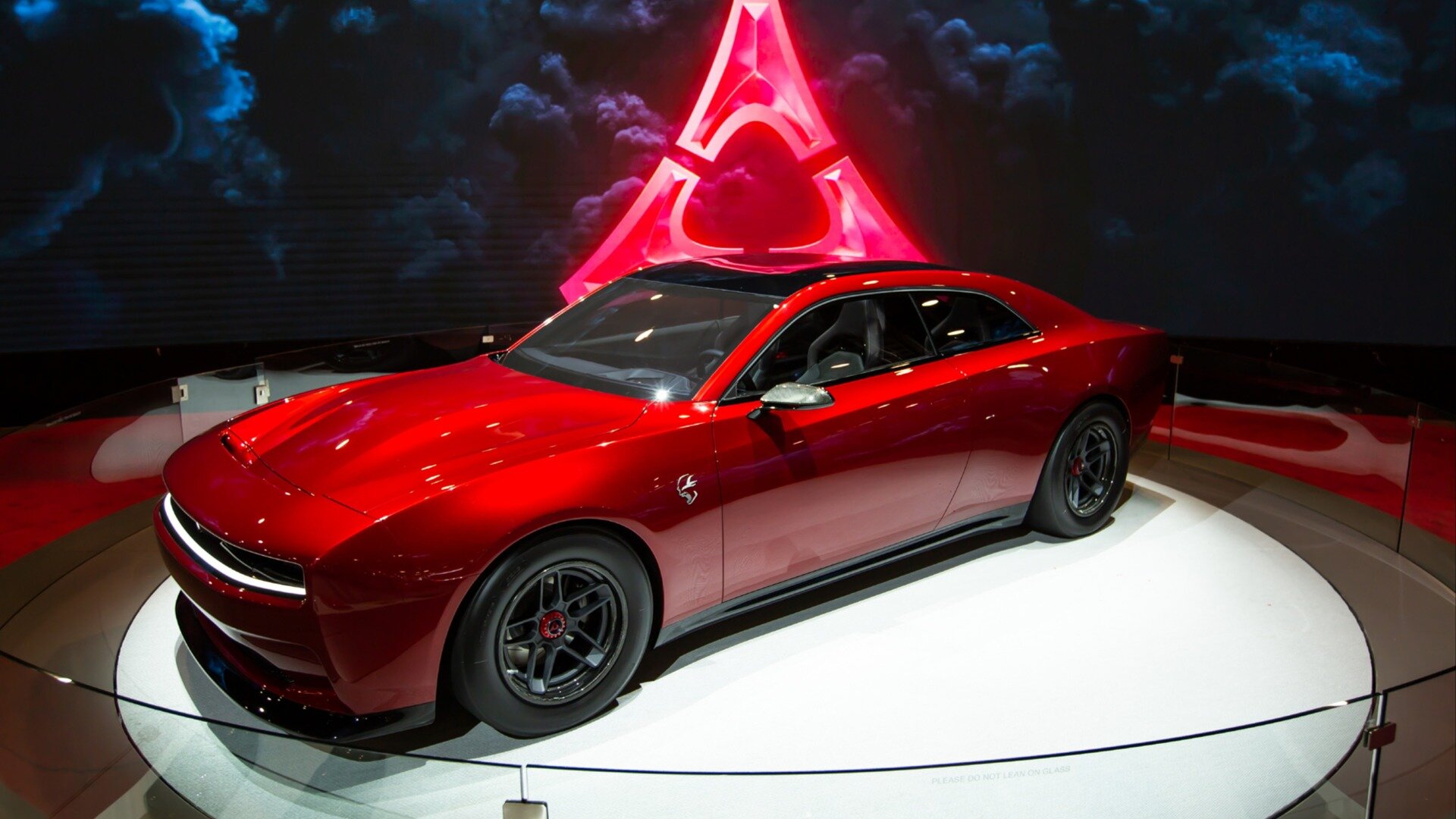 Стали известны характеристики электрического масл-кара Dodge