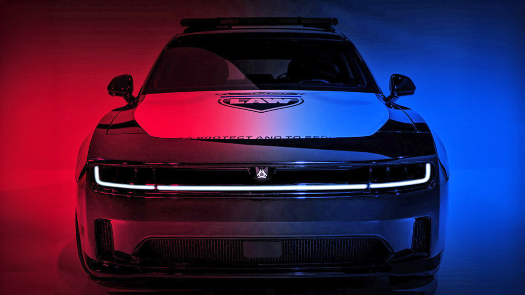 Электрический Dodge Charger Pursuit для полиции: первое фото