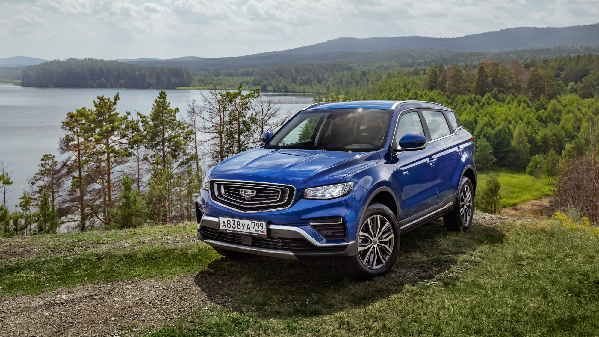 Это другое. Первый тест кроссовера Geely Atlas Pro