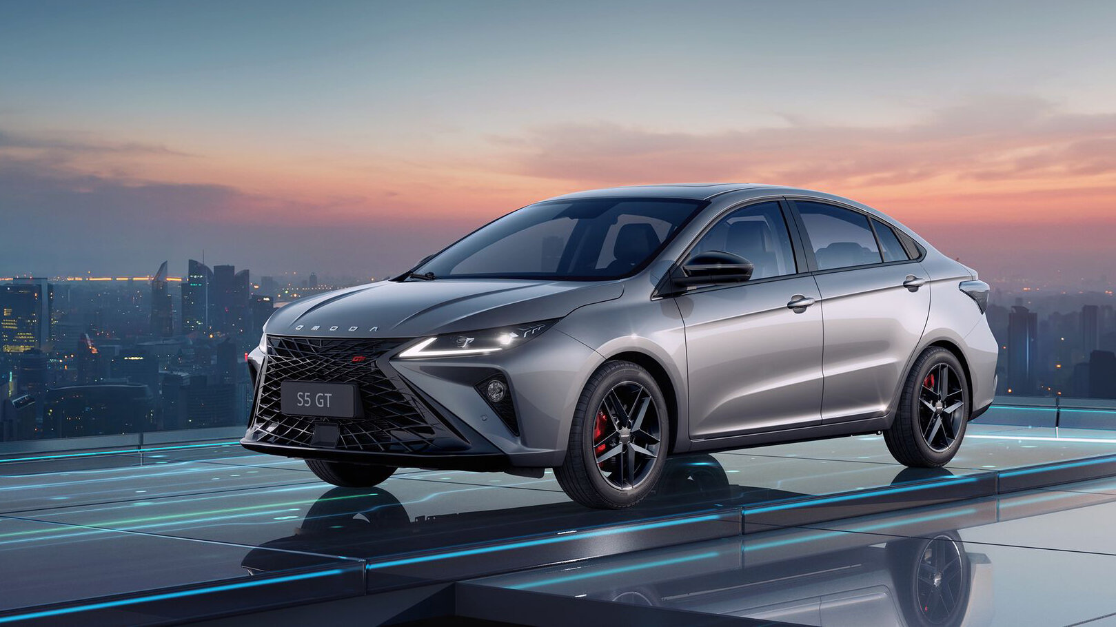 «Подогретый» седан Omoda S5 GT подешевел в России на 410 тысяч рублей