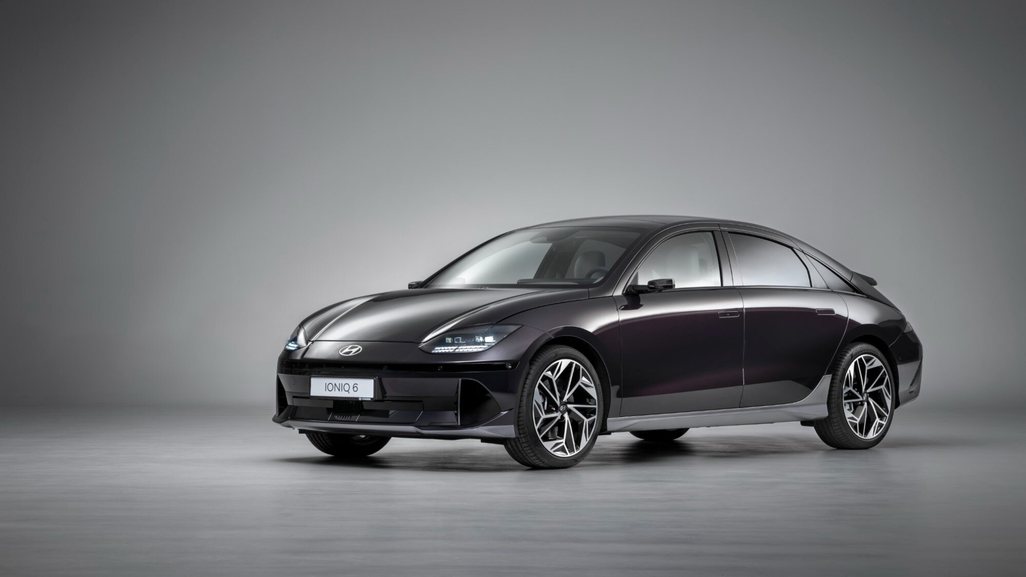 Марка Hyundai взяла три награды конкурса «Всемирный автомобиль года» — второй раз подряд