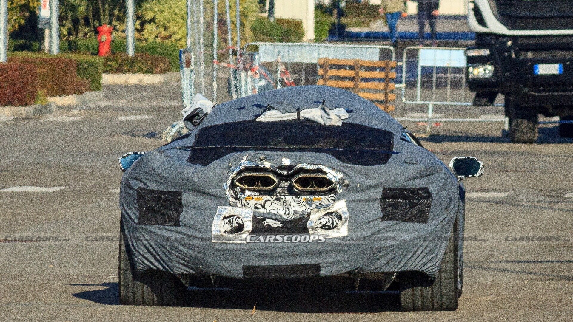 Преемник Lamborghini Aventador показал необычный выхлоп