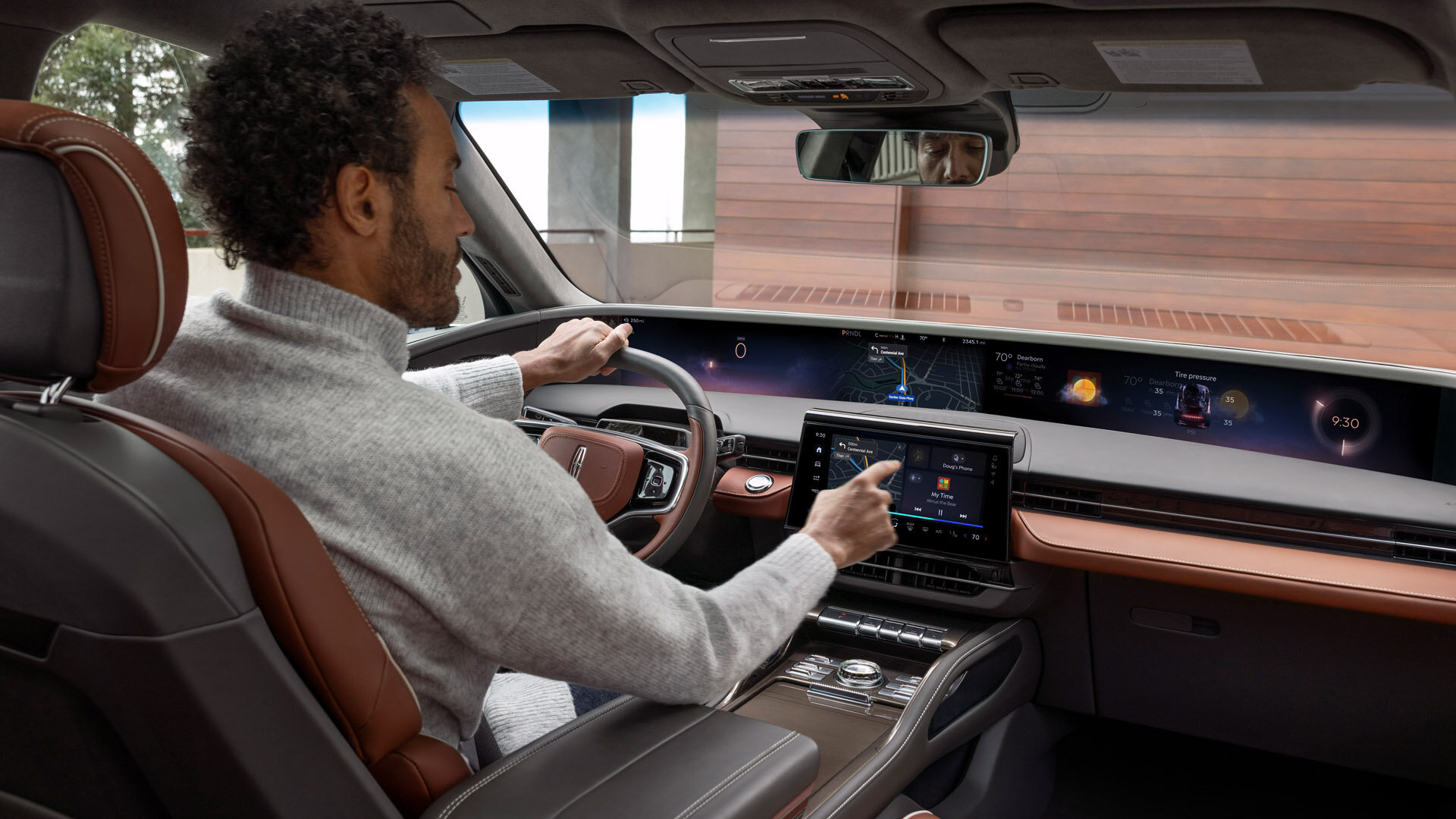 Ford представил новую медиасистему с играми и браузером