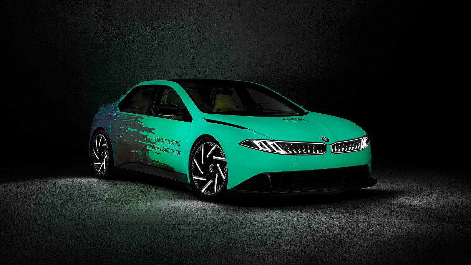 BMW показала электрический спортседан Vision Driving Experience, который станет альтернативой бензиновому M3