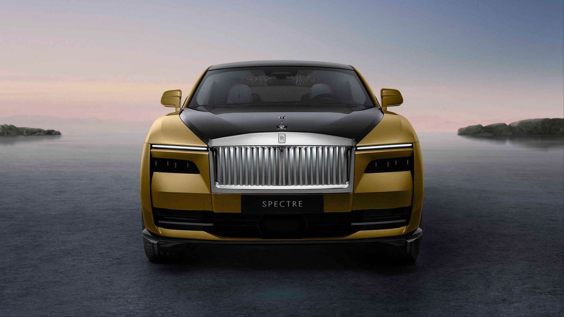 Этот электрический Rolls-Royce за 400 тысяч долларов ещё не вышел, но его уже заказали более 300 человек