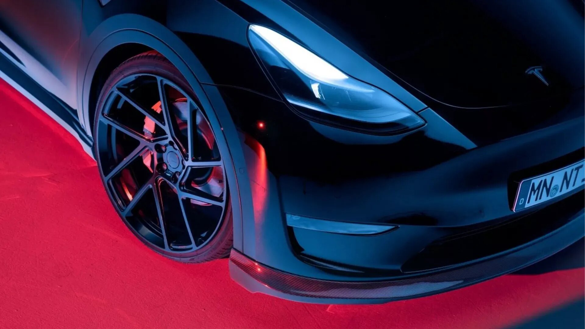 Новый дешёвый кроссовер от Tesla выйдет в 2025 году