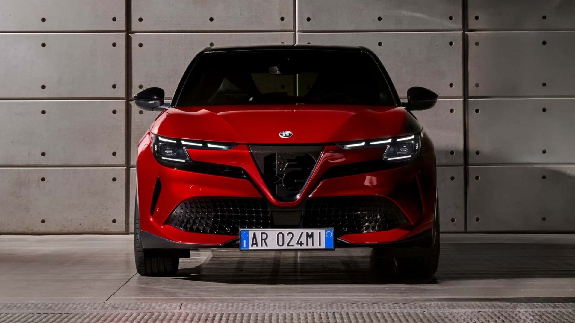 Власти Италии заявили, что выпускать Alfa Romeo Milano в Польше — незаконно