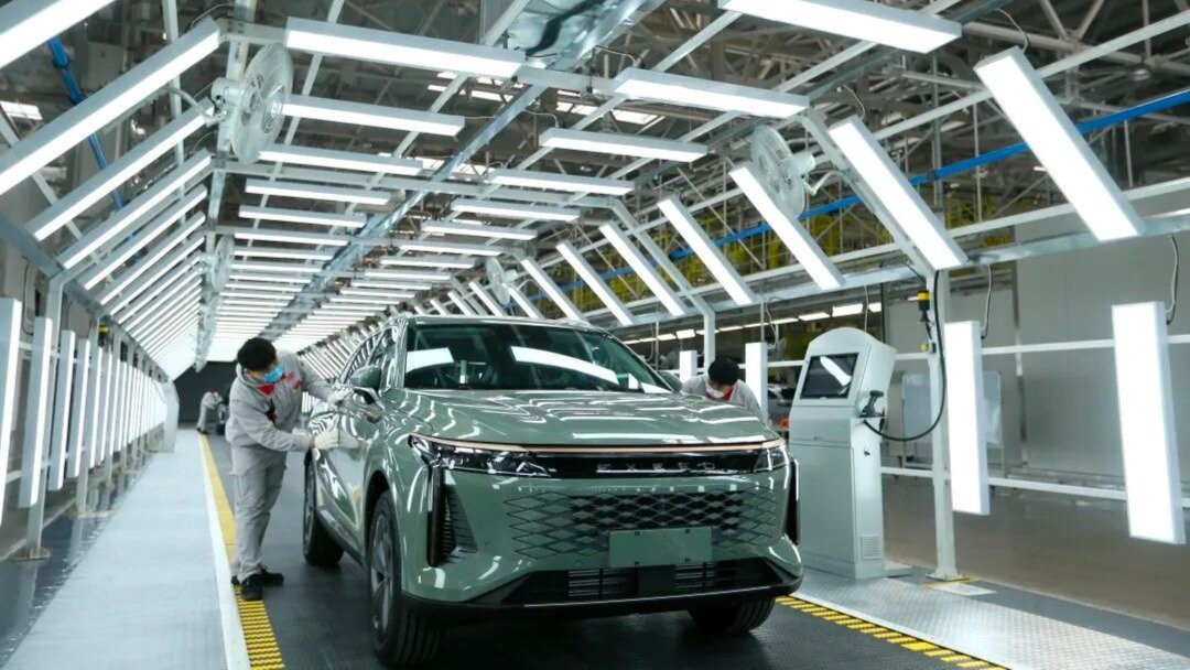Началось производство флагманского кроссовера Exeed Yaoguang, который появится в России