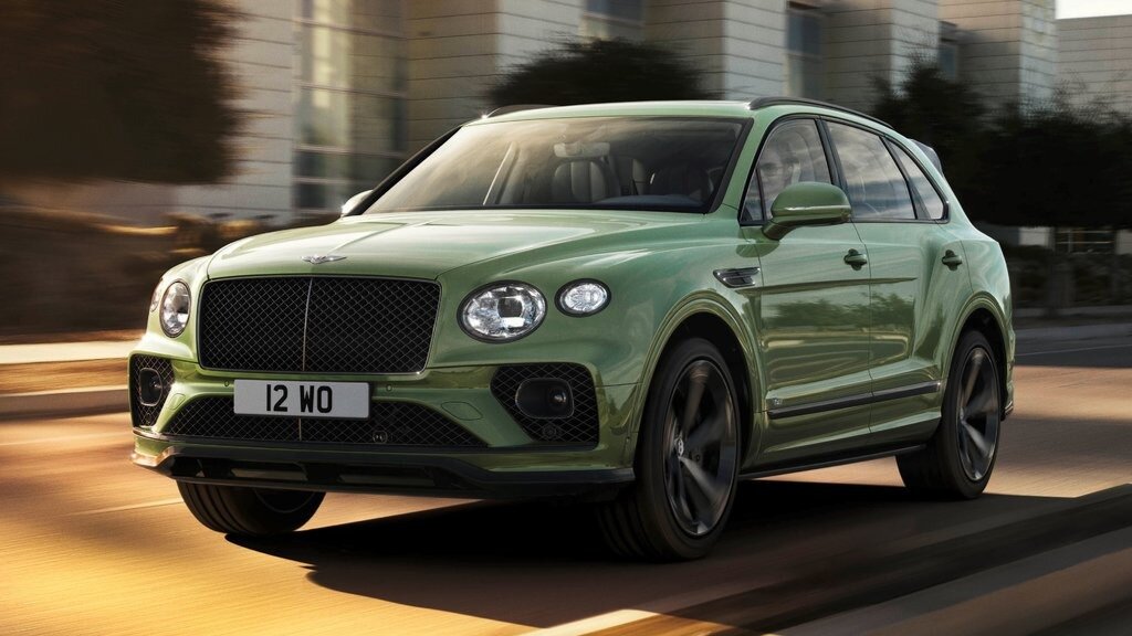 В России отозвали на ремонт кроссоверы Bentley Bentayga