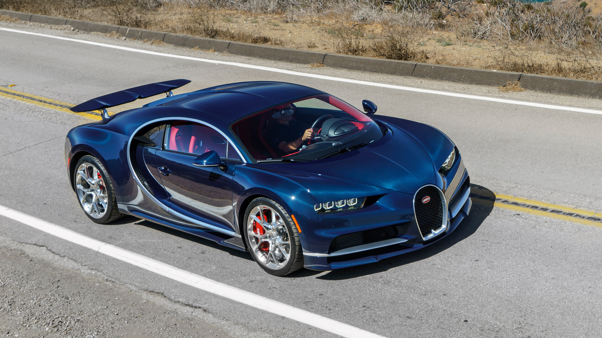 За цену особой краски для Bugatti Chiron можно купить новый Lamborghini