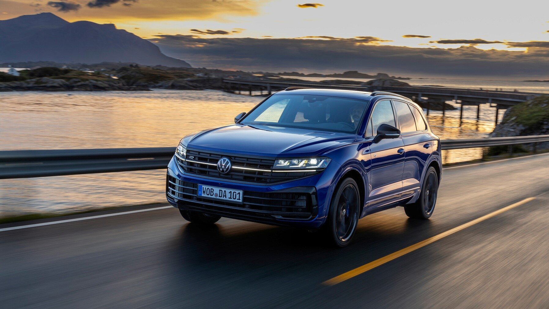 Volkswagen хочет перевести Touareg на электротягу