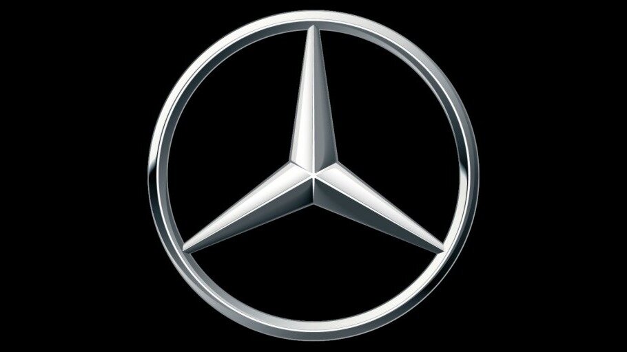 Прибыль Mercedes-Benz с начала года упала вдвое