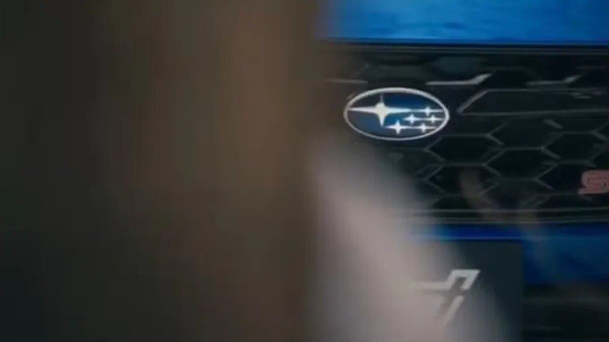 Новый Subaru STI показался на первом видео
