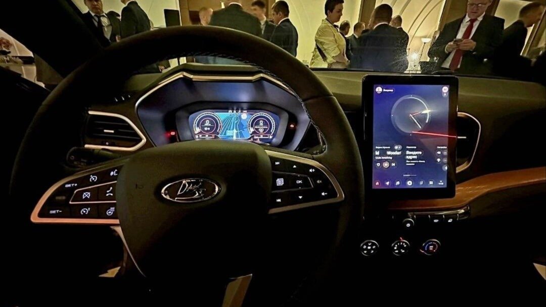 Салон самой дорогой Lada Vesta NG показали на фото