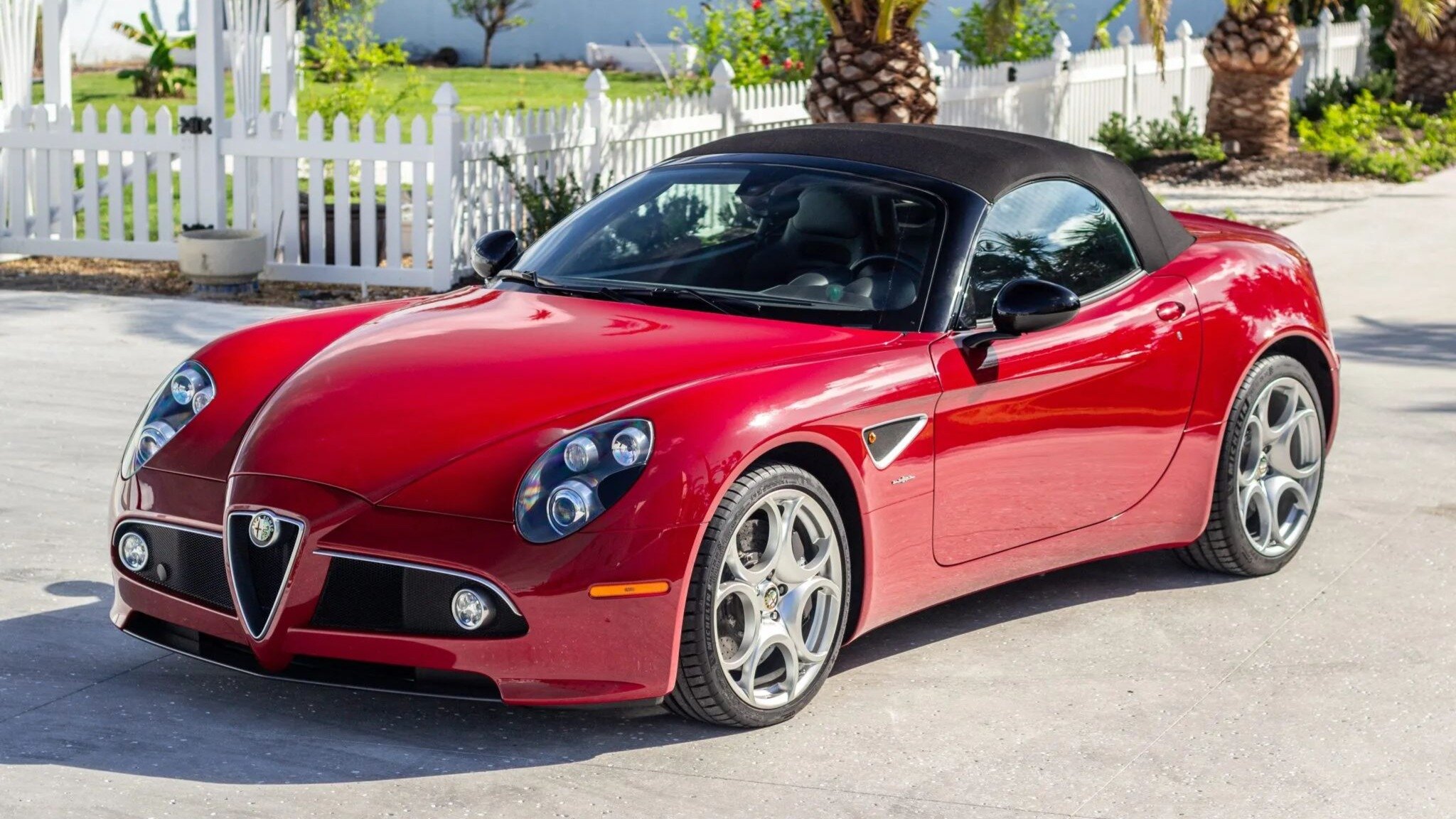 Очень редкий (и красивый) родстер Alfa Romeo уйдёт с молотка