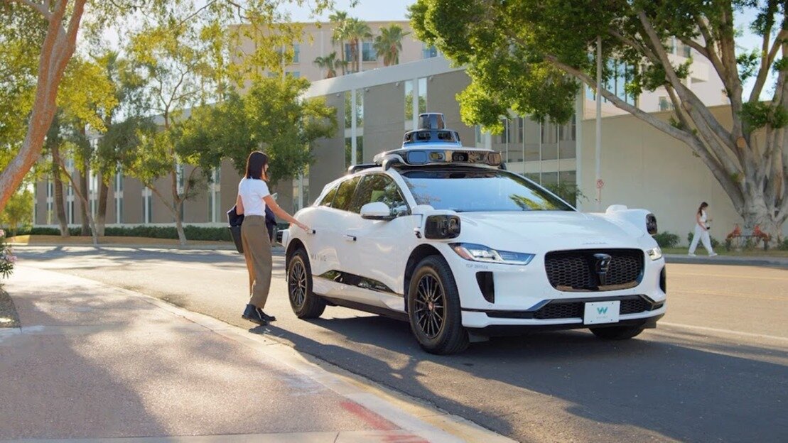 Глава Ford заявил о превосходстве технологий Waymo над «автопилотом» Tesla