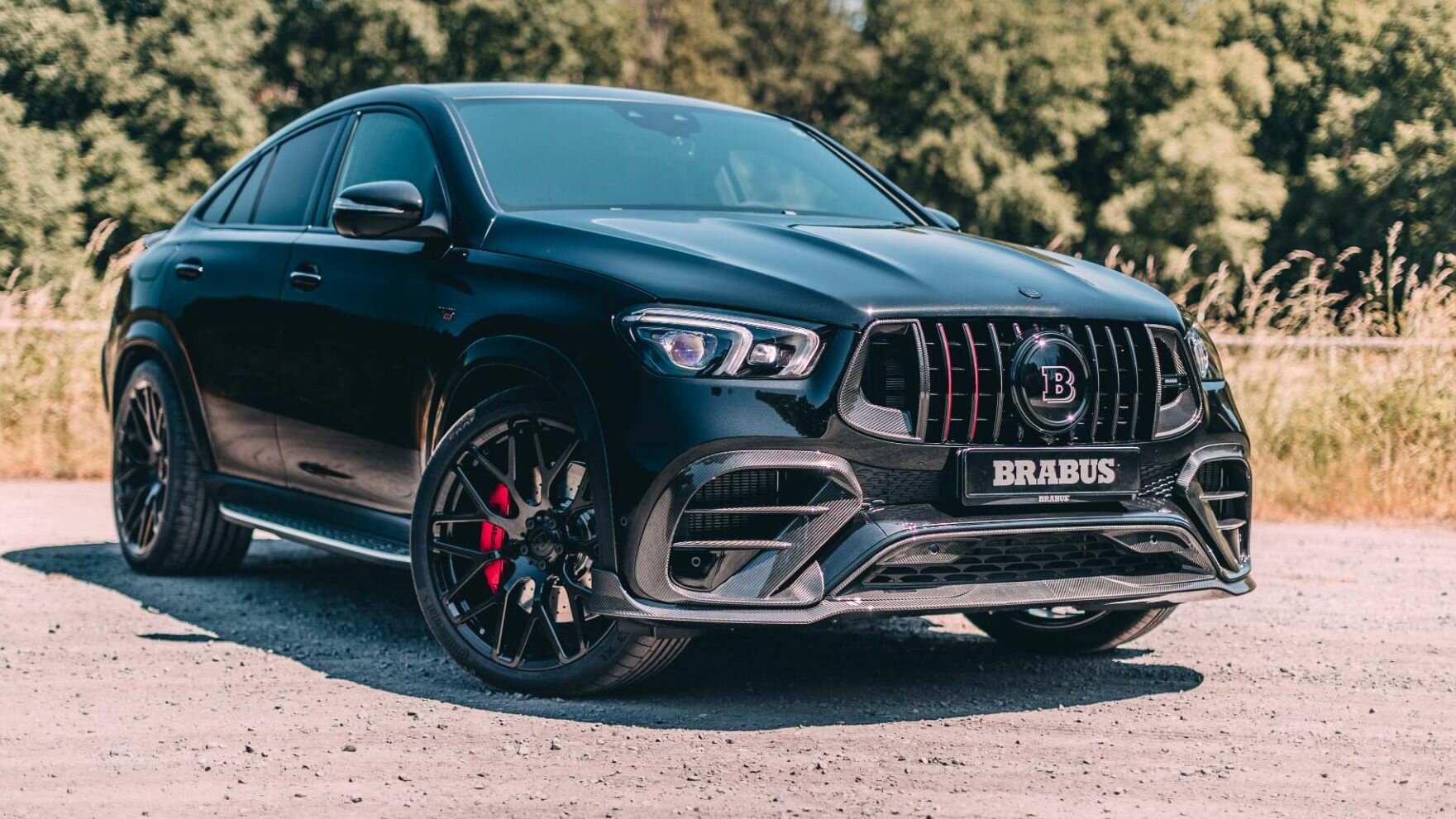 800 сил и много карбона: Brabus представил сумасшедшее кросс-купе