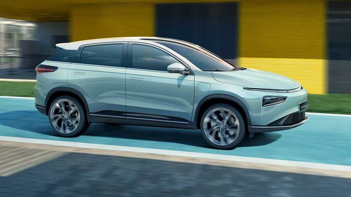 Обновлённый кроссовер XPeng G3 получил самый продвинутый автопилот в классе