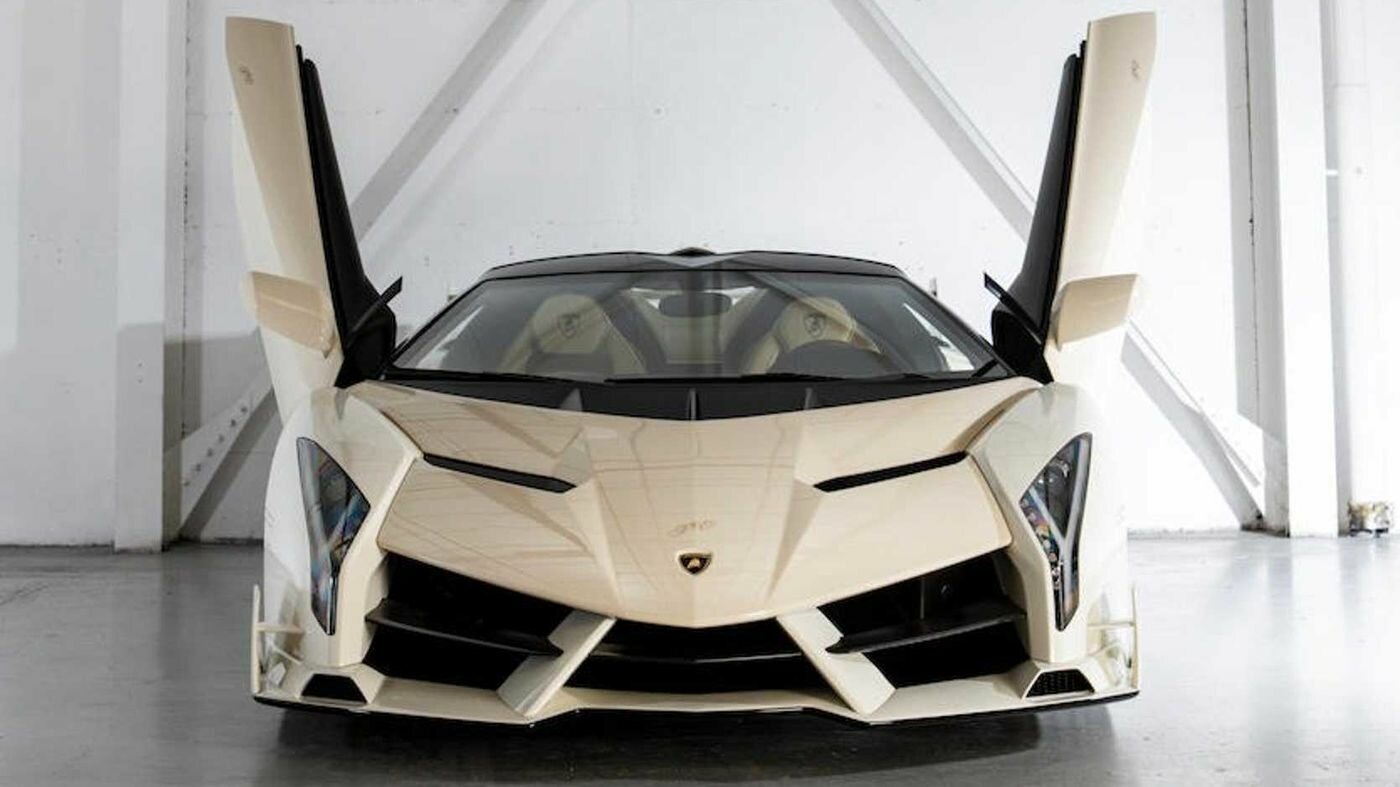 Немецкий дилер продаёт три новых Lamborghini, которые давно не выпускают