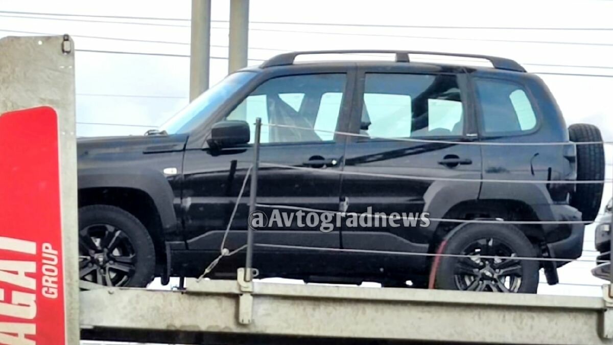 На АвтоВАЗе началось массовое производство «чёрной» спецверсии Lada Niva Travel