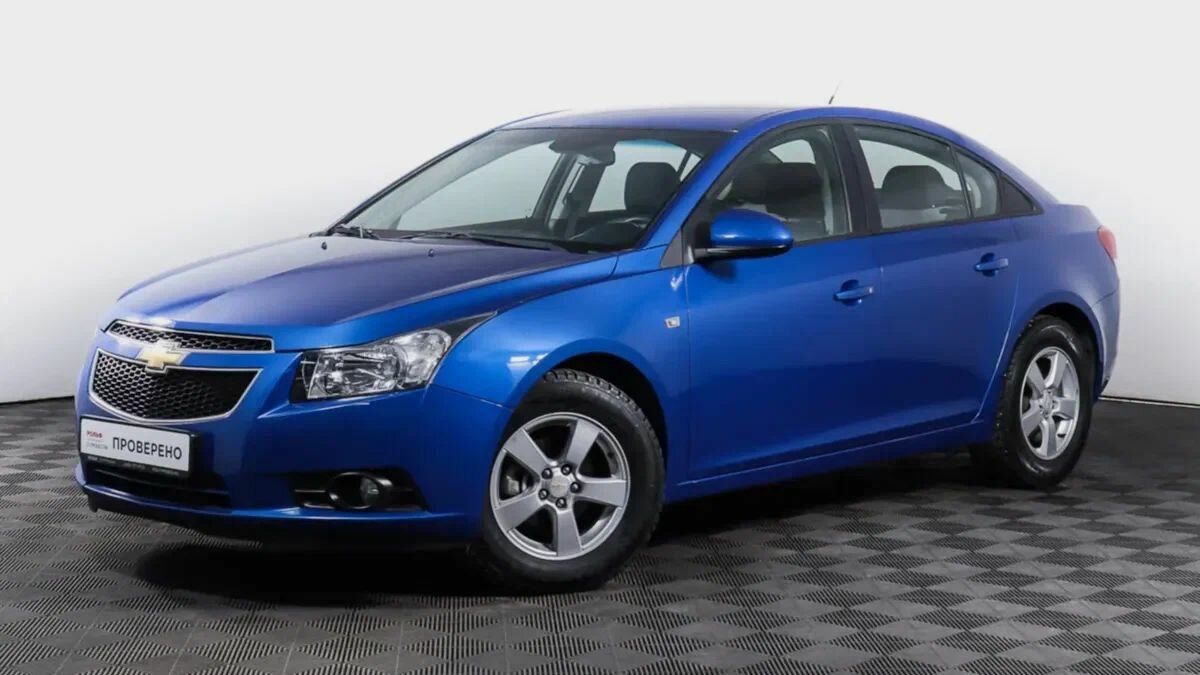 В Москве продают 12-летний Chevrolet Cruze с мизерным пробегом