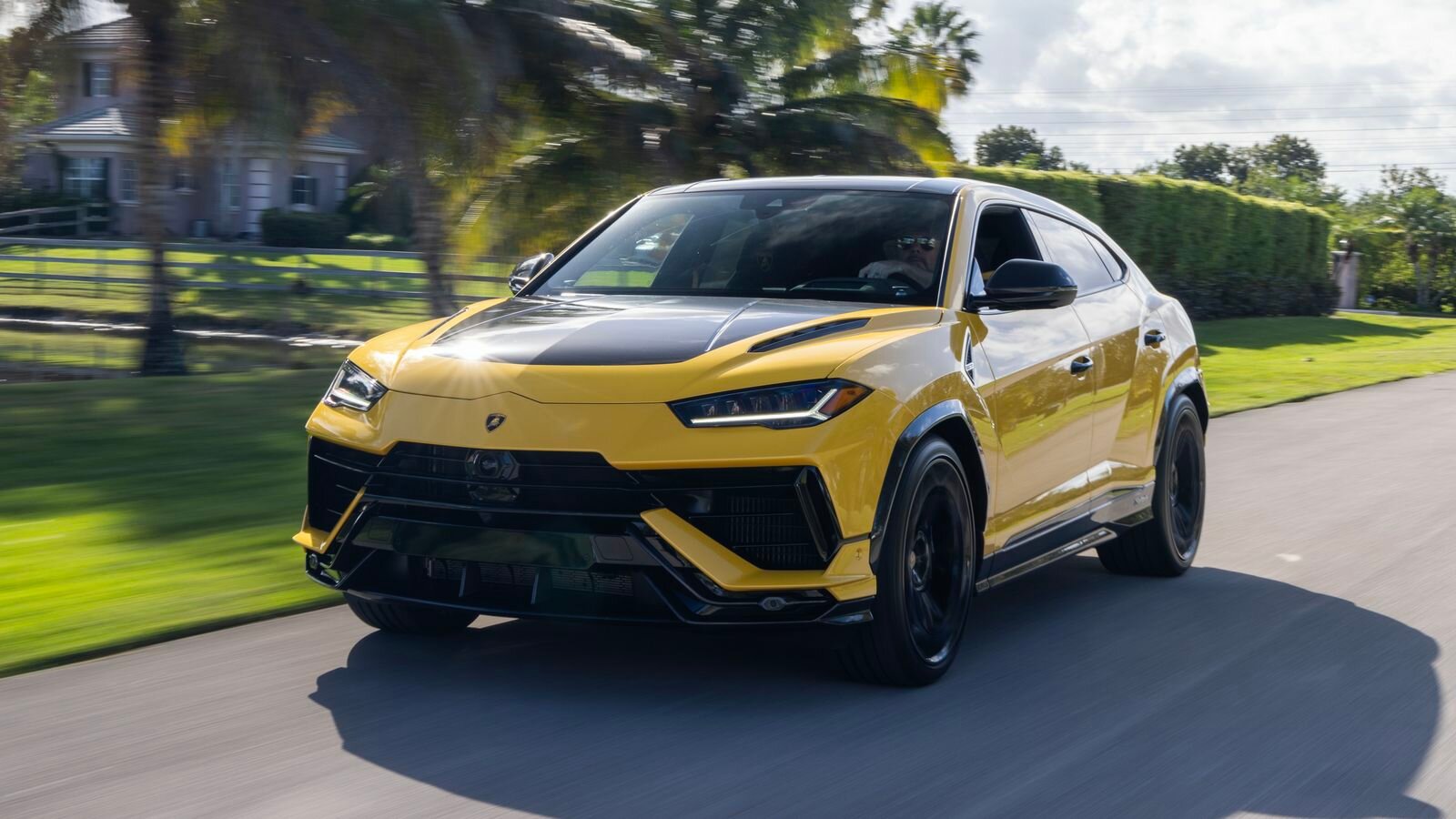 Один пожар привёл к срочному отзыву автомобилей Porsche, Lamborghini и Audi