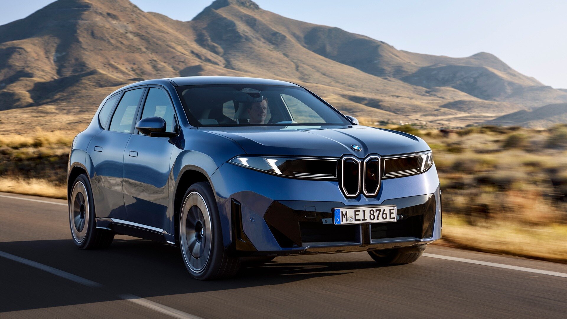 У электрокроссовера BMW iX3 появился доступный вариант с задним приводом