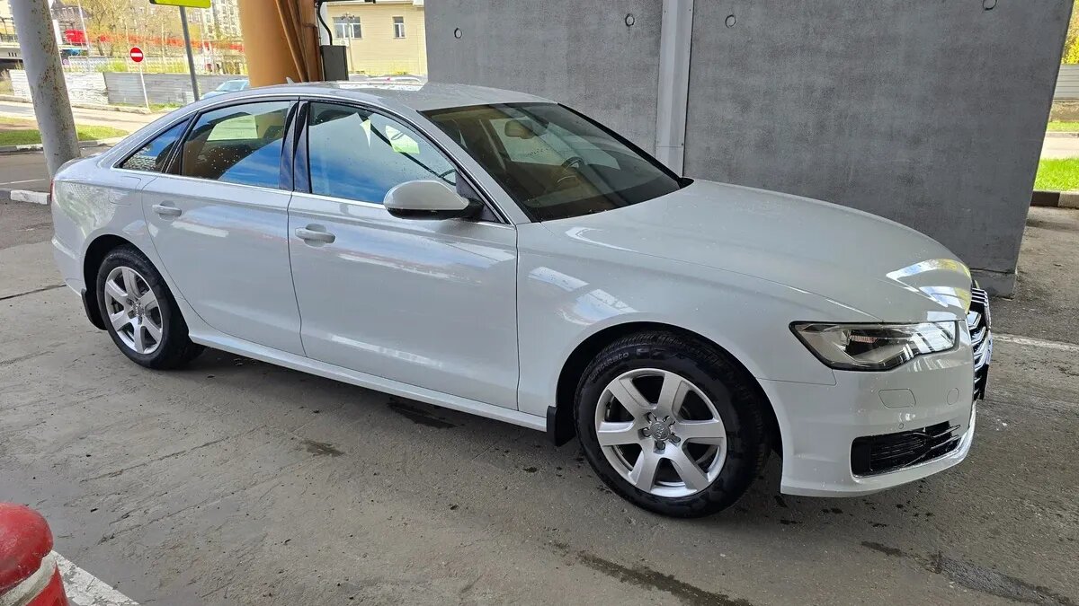 Audi A6, проезжавшую по 200 километров в год, оценили в 5 миллионов рублей