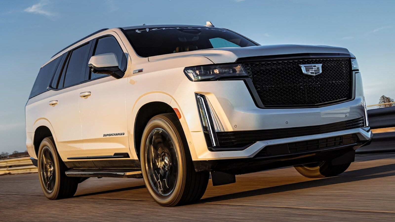 Cadillac Escalade стал в полтора раза мощнее благодаря Hennessey