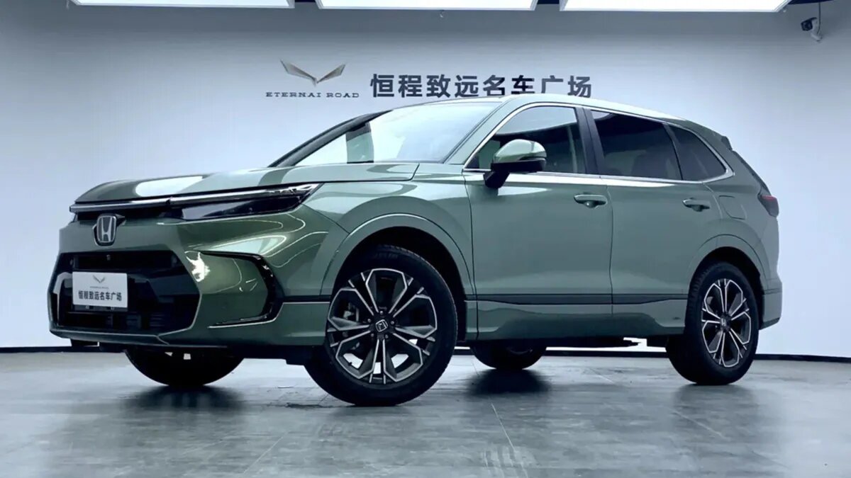 В России появился в продаже китайский клон Honda CR-V под названием Breeze