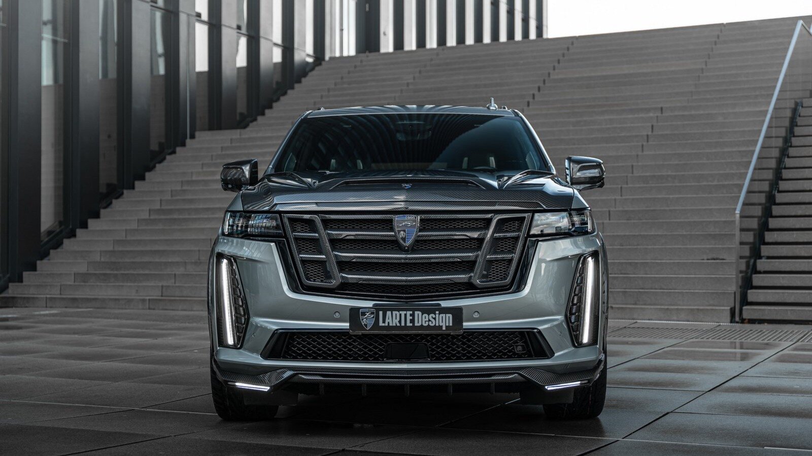 Для Cadillac Escalade-V сделали карбоновый обвес за 37,5 тысячи евро