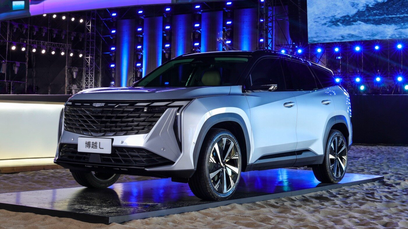 Компания Geely представила совершенно новый Atlas для Китая
