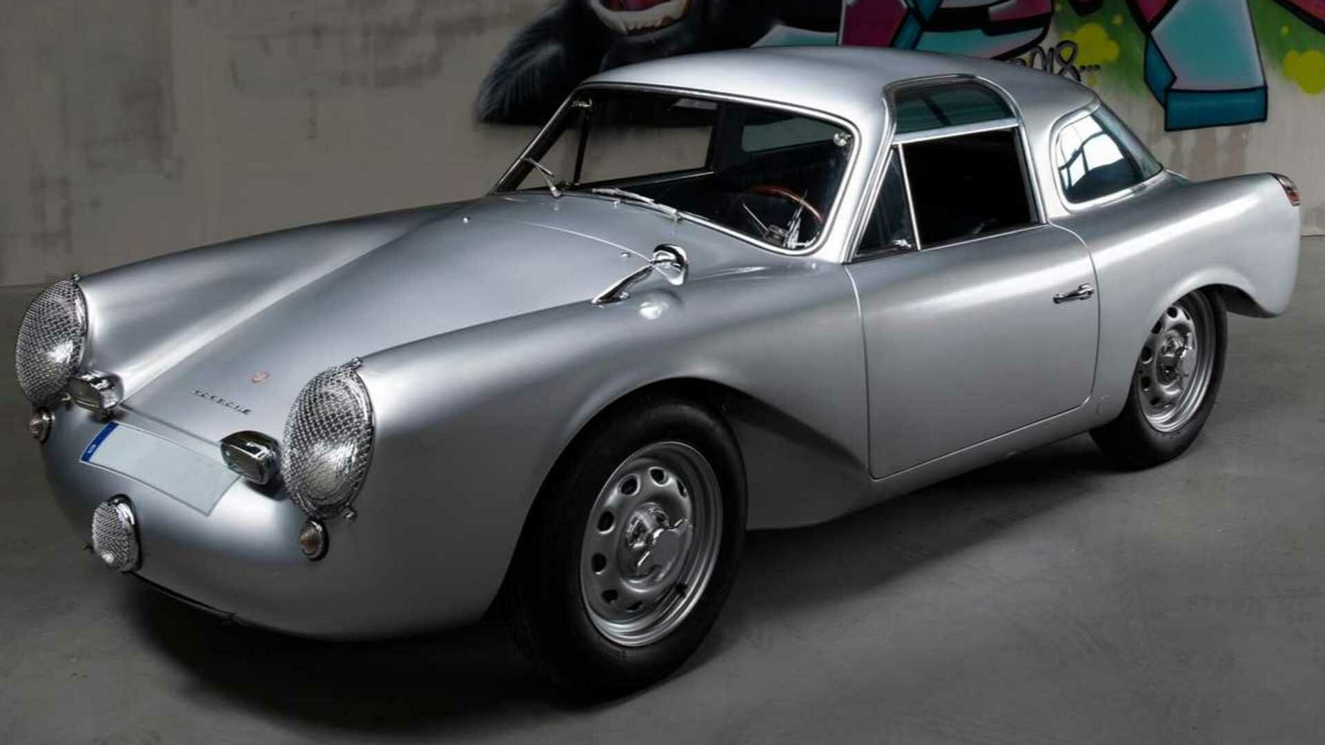 Один из самых странных Porsche всех времён уйдёт с молотка