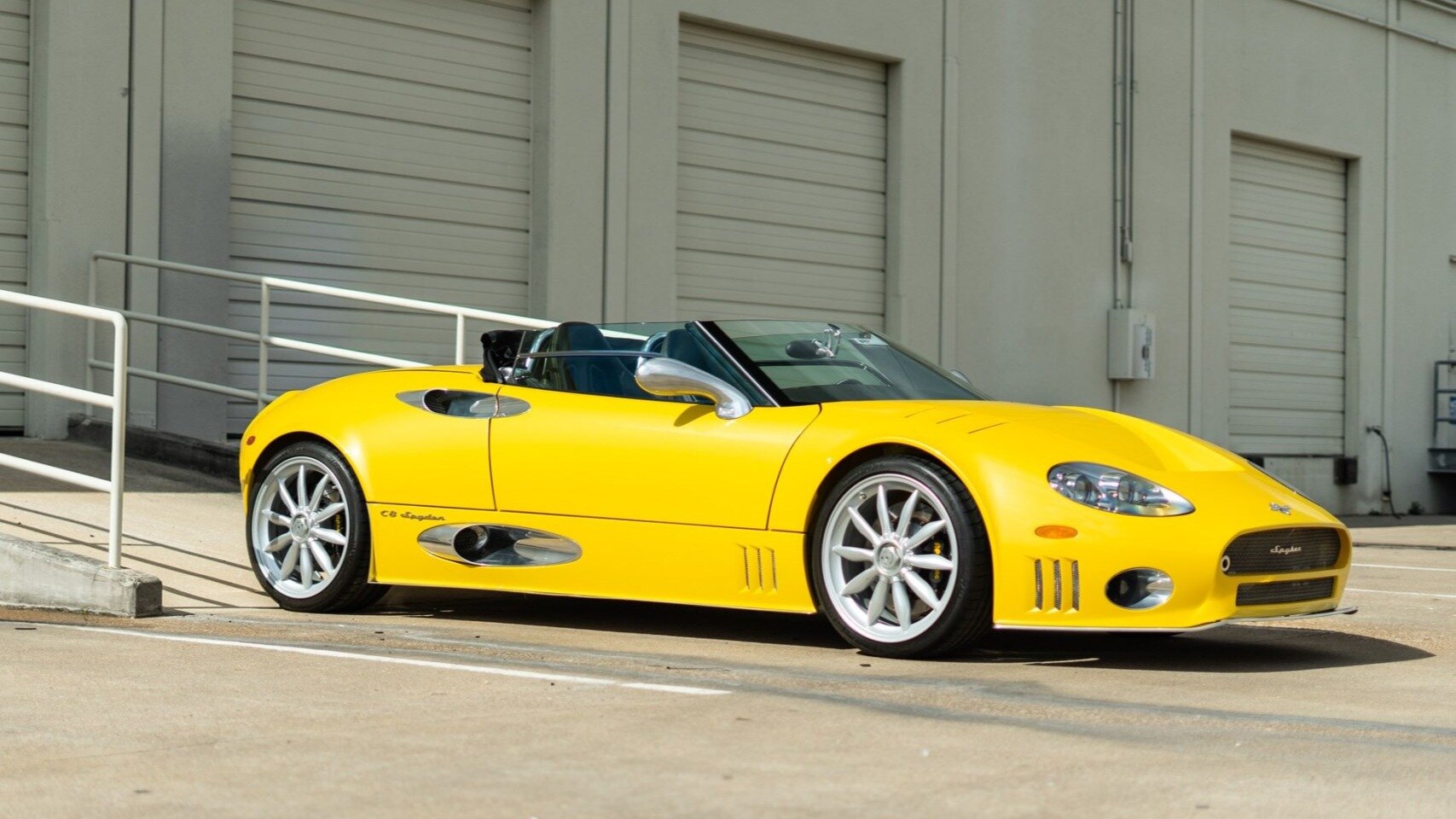 С молотка уйдёт редкий спорткар Spyker C8 Spyder с мизерным пробегом