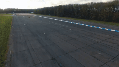 BMW M2, Alfa Romeo 4C и Lotus Exige сразились в дрэге