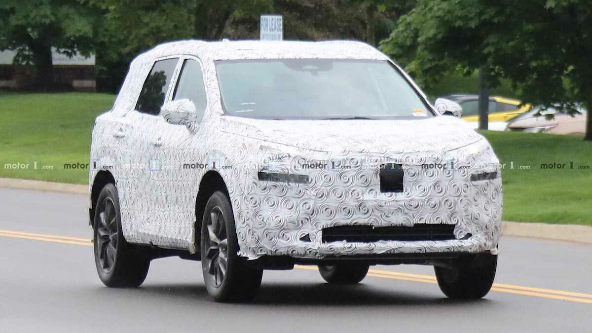Nissan приступил к тестам нового X-Trail