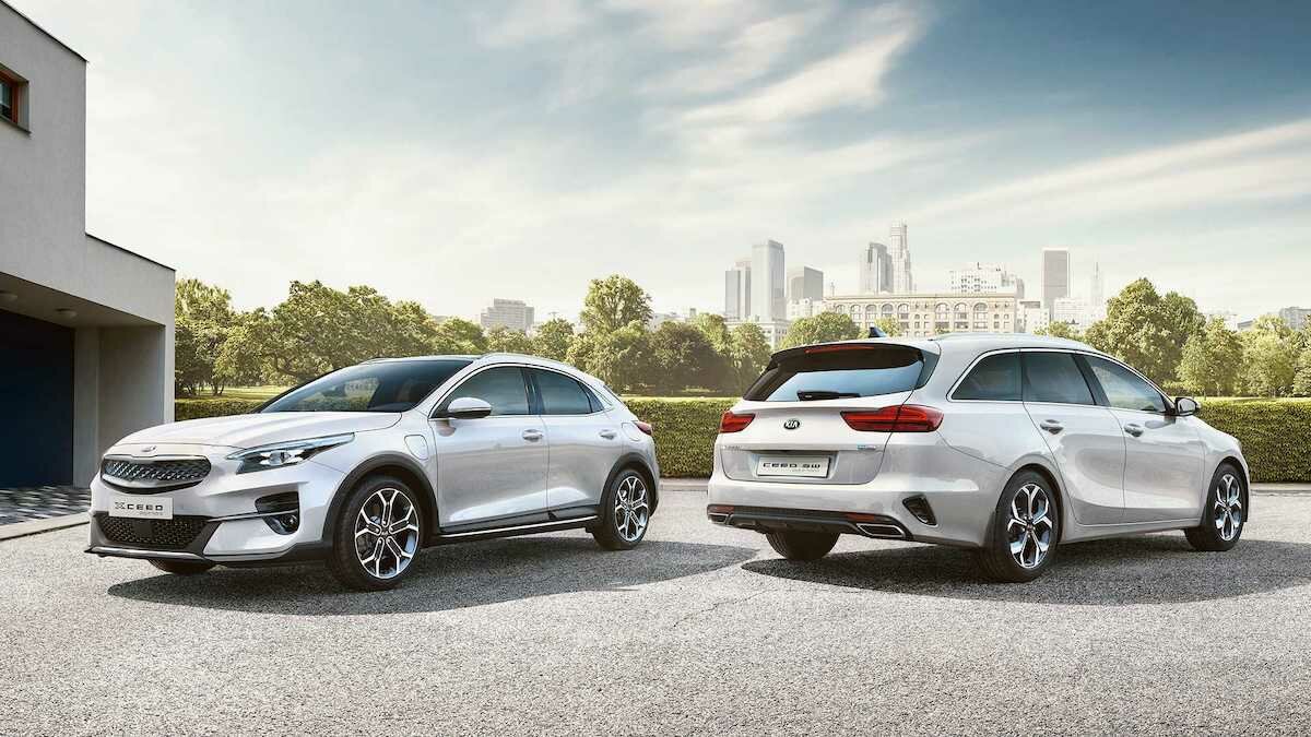 У Kia Ceed появились две гибридные версии
