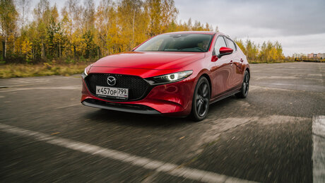Спящая красавица: подробный тест хэтчбека Mazda3
