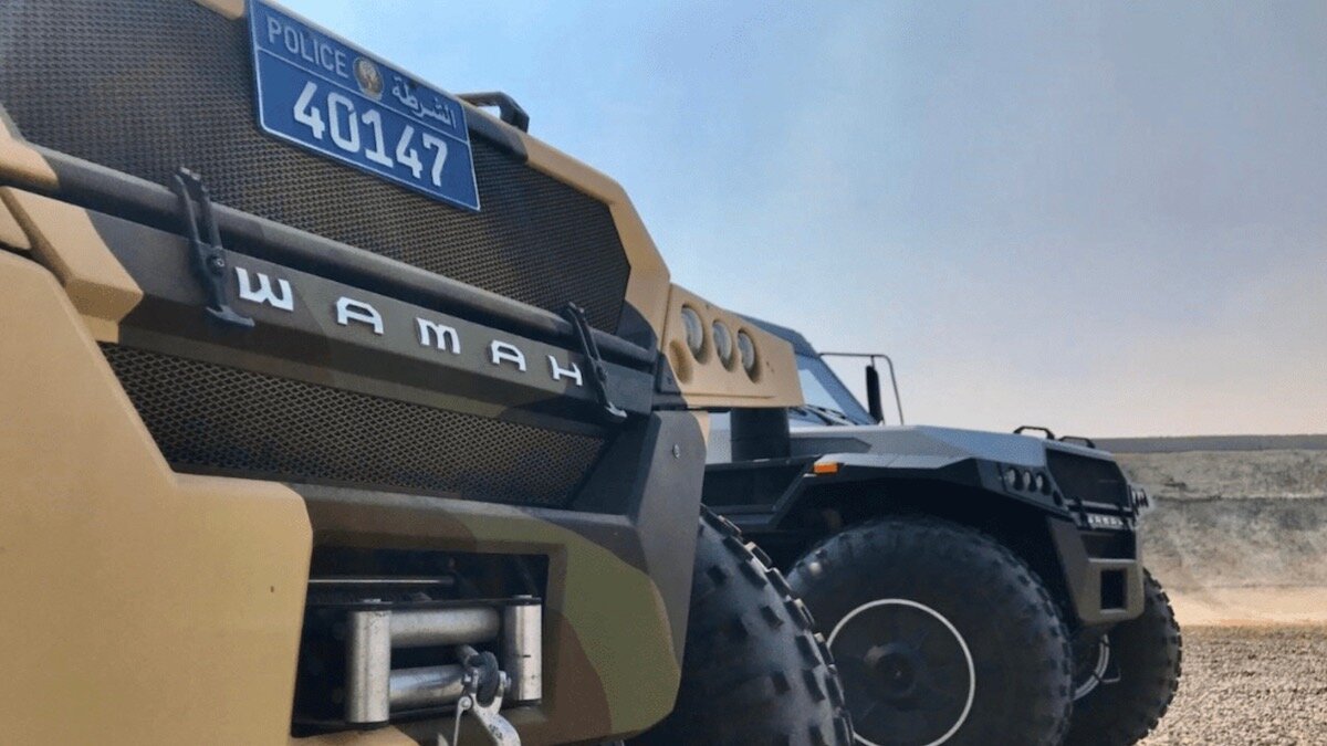 Полиция Дубая пересела на российские восьмиколёсные вездеходы