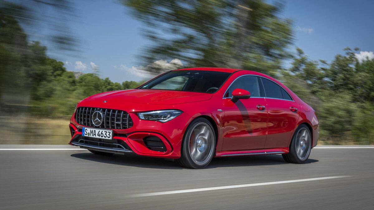 Седан Mercedes-AMG с мощнейшей в мире «турбочетвёркой» оценили в России в 4,6 миллиона рублей