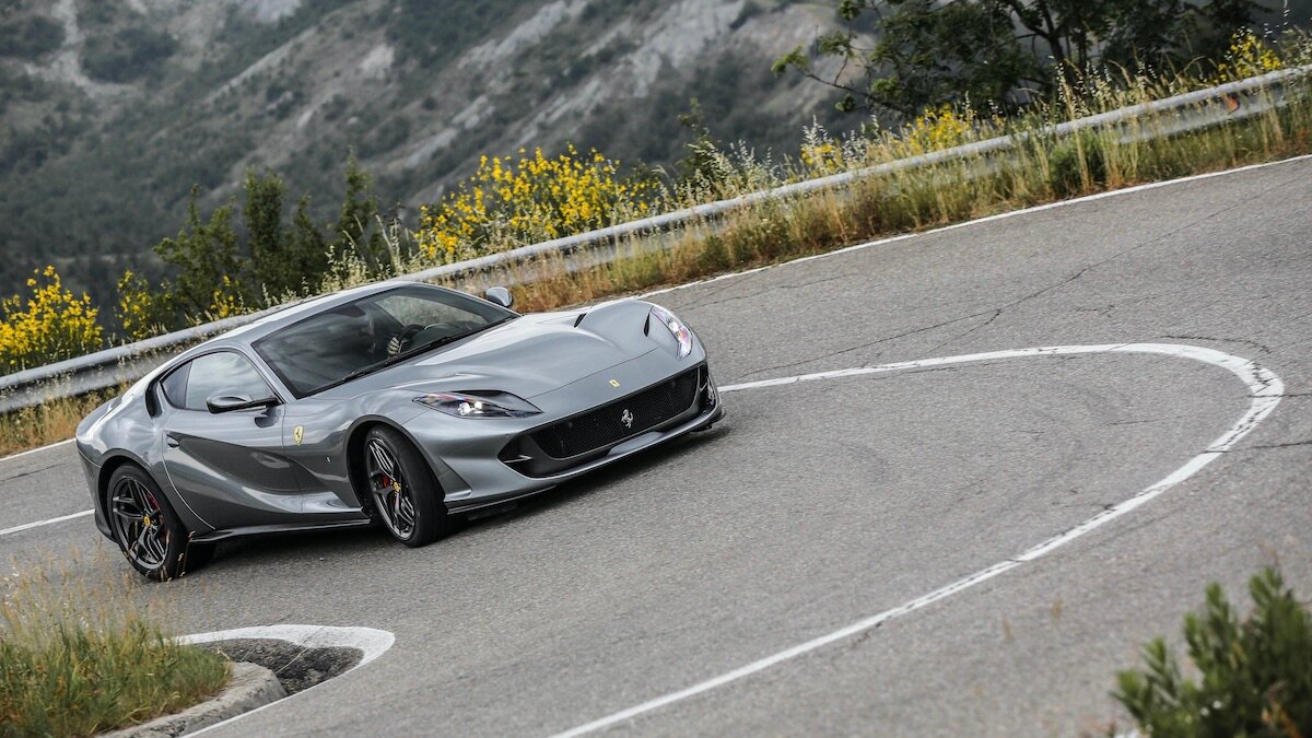 Ferrari зарабатывает на каждой машине в 926 раз больше, чем Nissan